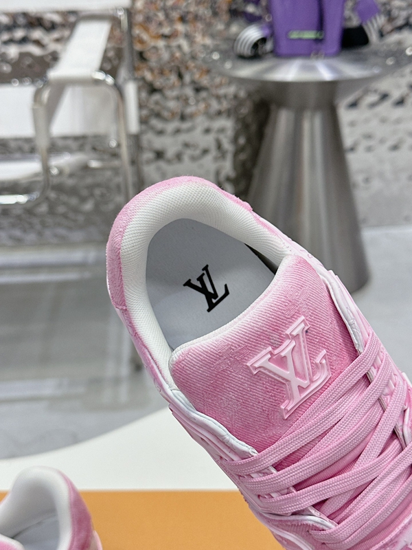 ルイヴィトン靴着用イメージ